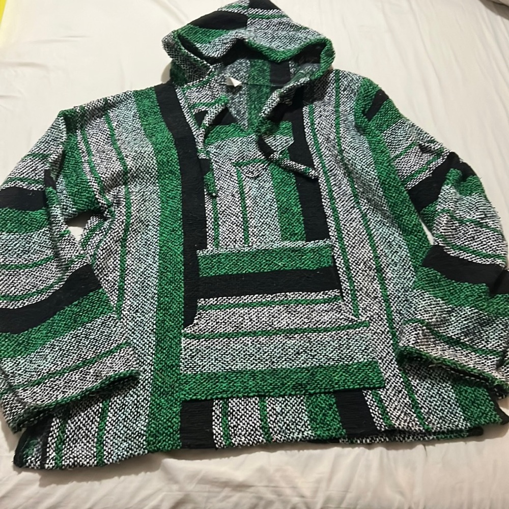 Men’s extra-large pull over hoodie